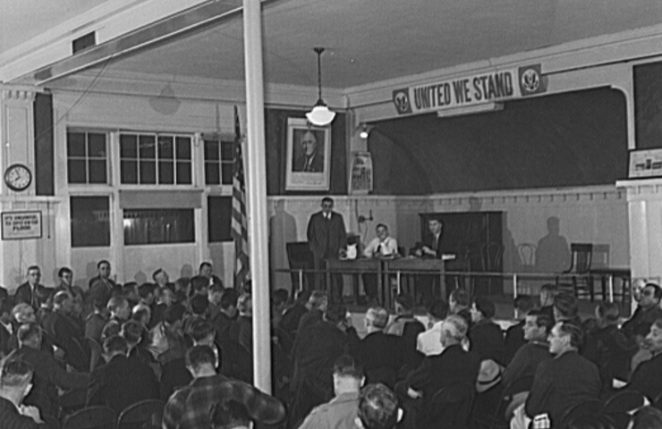 Large union meeting butte 1942